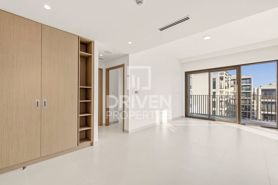Vacant | Brand New | Pool and Community View Vacant | Brand New | Pool and Community View