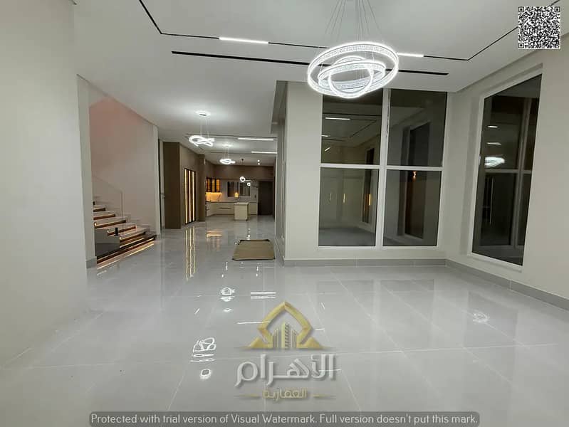 5 815968010-1066x800. webp