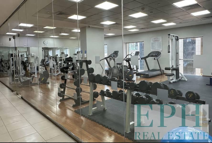 16 gym pic. jpg