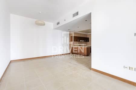 1 Bedroom Apartment for Rent in Dubai Marina, Dubai - Large Layout | Partial Sea View | Vacant
