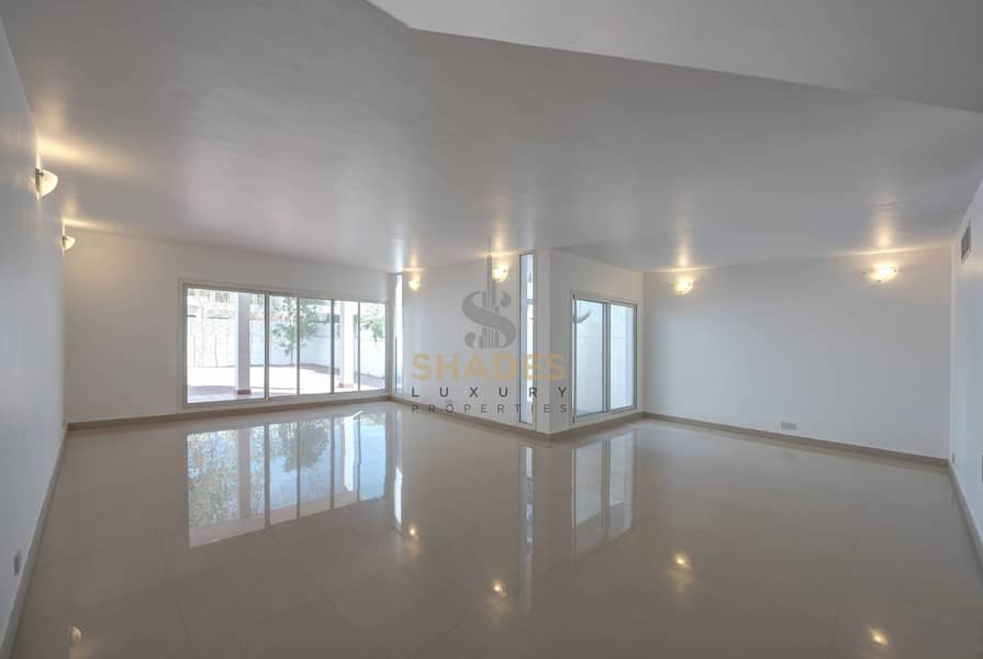 Low Rent Nince  Villa 3 Bedroom in Al Badaa