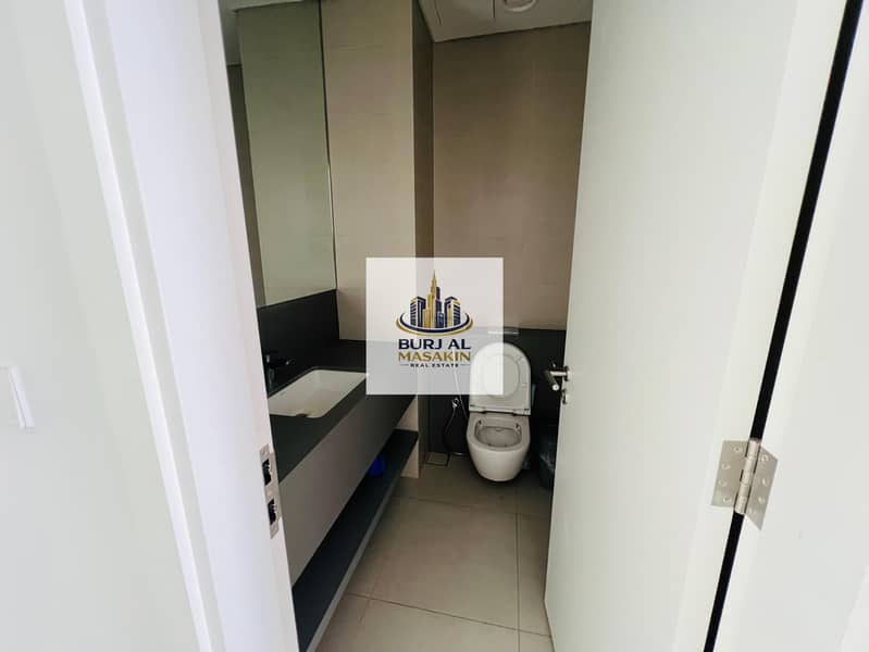 11 2cbd16de-b47b-43bd-a37d-f937126a4f38. jpg