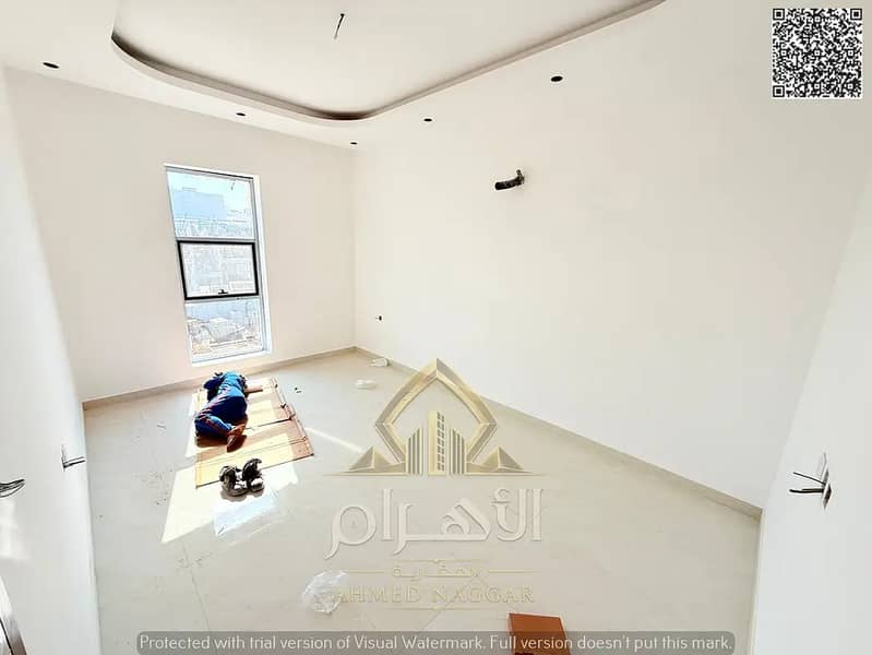 11 840319419-1066x800. webp