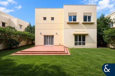 3 Bedroom Villa for Sale in The Meadows, Dubai - Type 3 | Motivated Seller | Reno Opp
