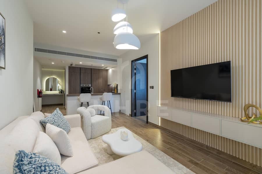 Interior Designed | Fully Furnished | Spacious! Interior Designed | Fully Furnished | Spacious!