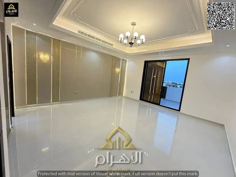 25 840812560-1066x800. webp