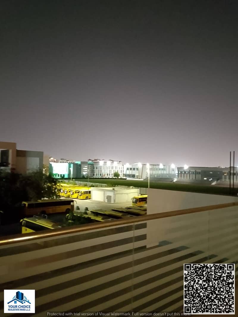 10 03c752c9-b4fd-44db-a4b4-c9d018501e88. jpg