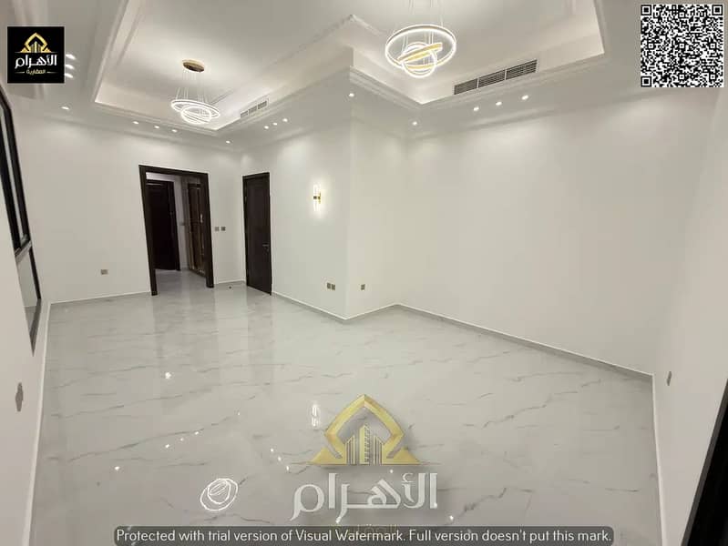 27 840769299-1066x800. webp