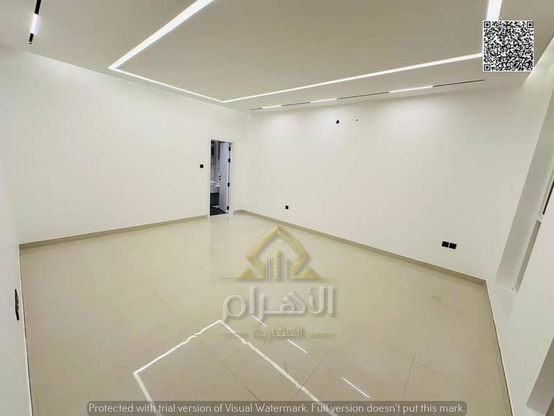 8 WhatsApp Image 2025-12-23 at 16.45. 22. jpg