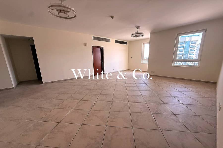 3BR+M Spacious Unit| Tenanted | 2 Parking 3BR+M Spacious Unit| Tenanted | 2 Parking