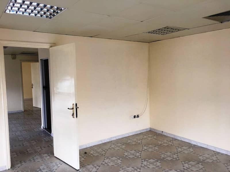 Great Location|Nice Fit-out Office in Airport Road Great Location|Nice Fit-out Office in Airport Road