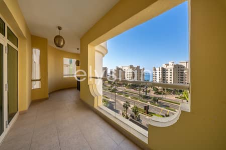 2 Bedroom Flat for Rent in Palm Jumeirah, Dubai - High Floor | Sunrise Views | Available Now