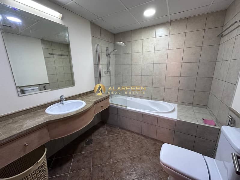 15 dd204e3c-dc20-44e1-84cc-c4f28413e5f5. jpg