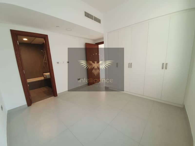 Brand New Unit with Maid`s Room! No Commission! Brand New Unit with Maid`s Room! No Commission!