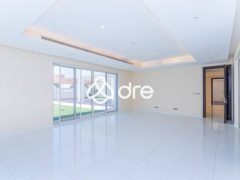 14 DRE02591-Edit. JPG