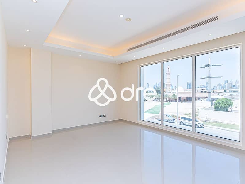 32 DRE02633. JPG