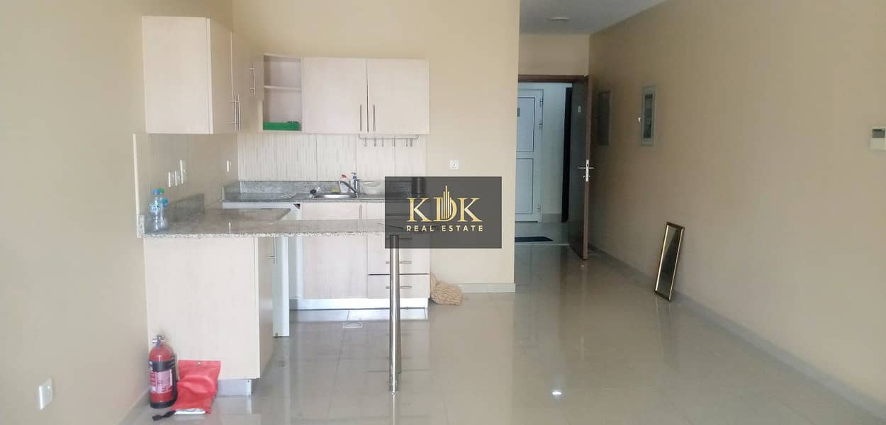 5 a348b8d2-18ec-4b75-bcee-6b5049d1a80f. jpg