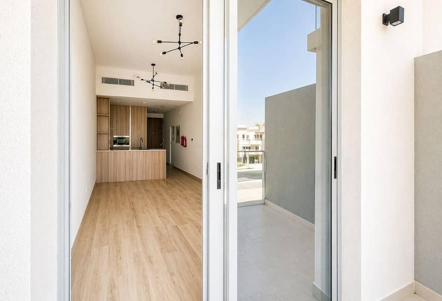 Well Maintained | Spacious | Premium Quality - Image 11