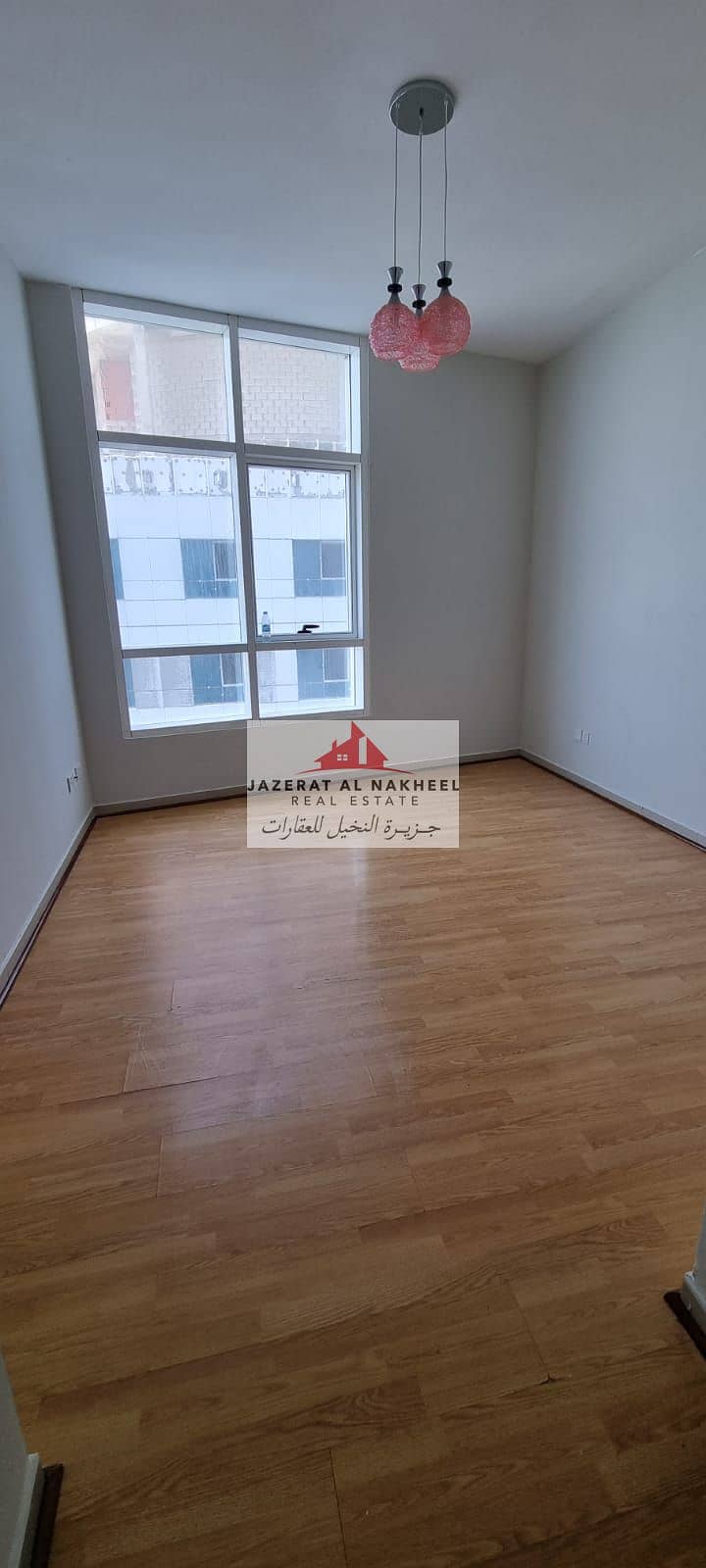 40 1000199557. jpg