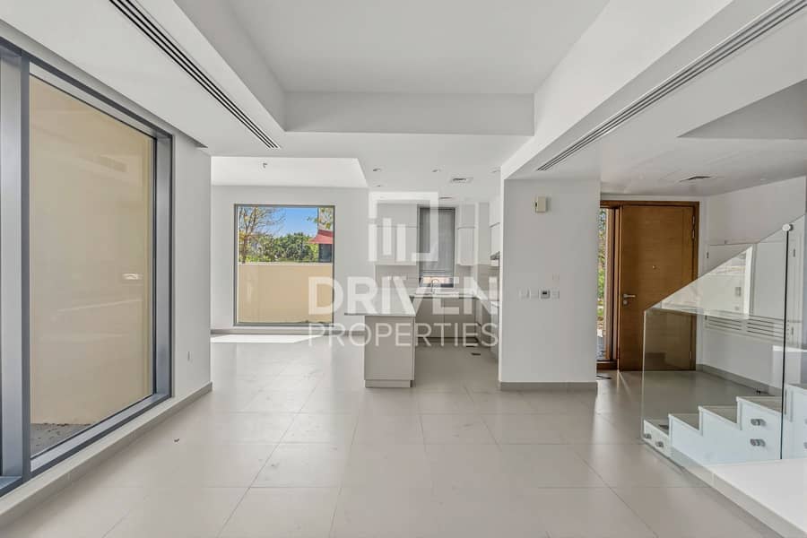 Park Backing Villa | Negotiable Modern Layout Park Backing Villa | Negotiable Modern Layout