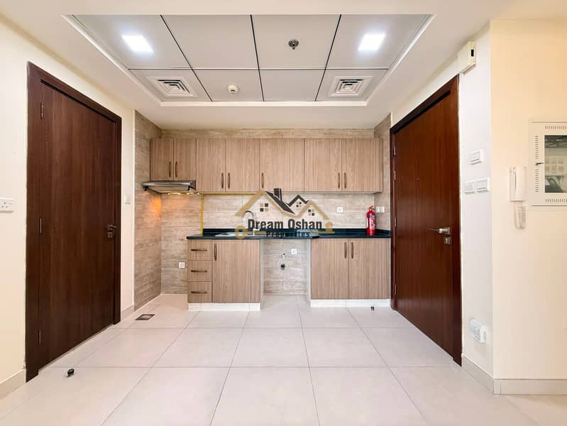 Studio with Balcony 42K Yearly 4cheqs Gym Pool Parking