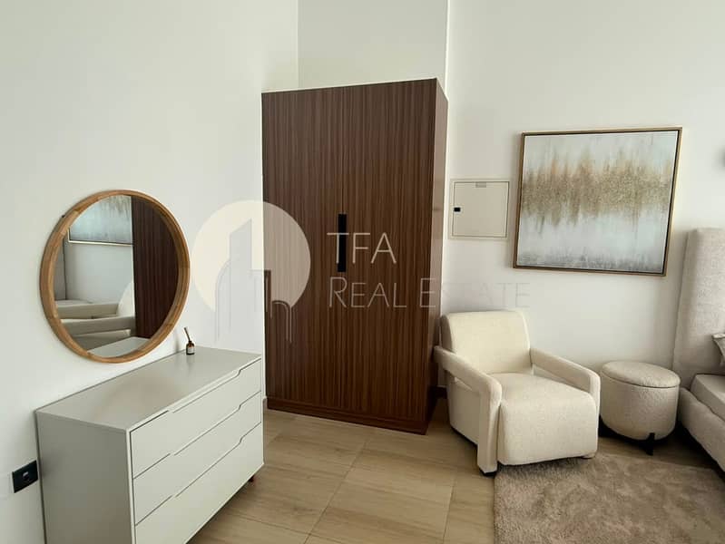 Modern Design | Fully Furnished | Upgraded - Image 4