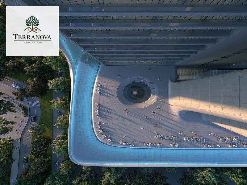 5 250410-Podium-top-view-02. jpg