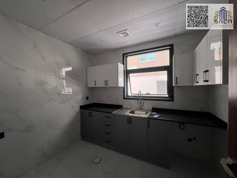 10 2384ac3b-8e88-4ab9-93ee-ba89e2513ea6. jpg