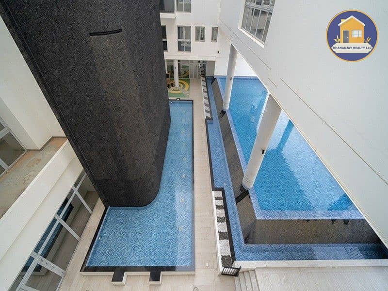 31 swimming pool. jpg