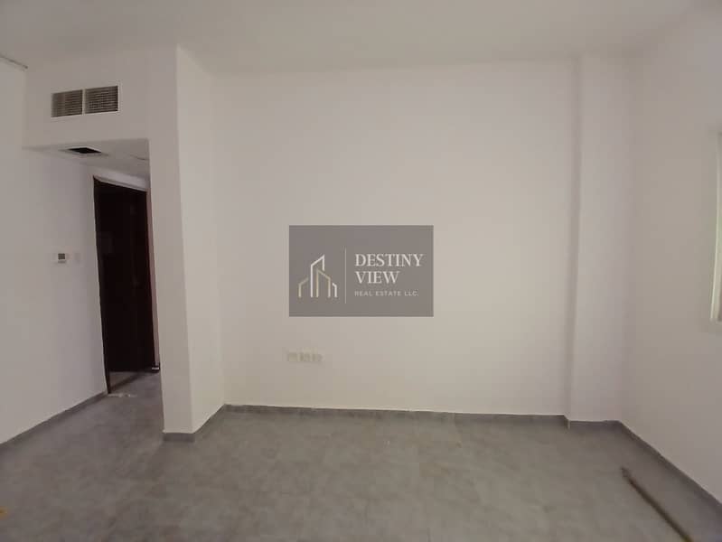2 57243. jpg