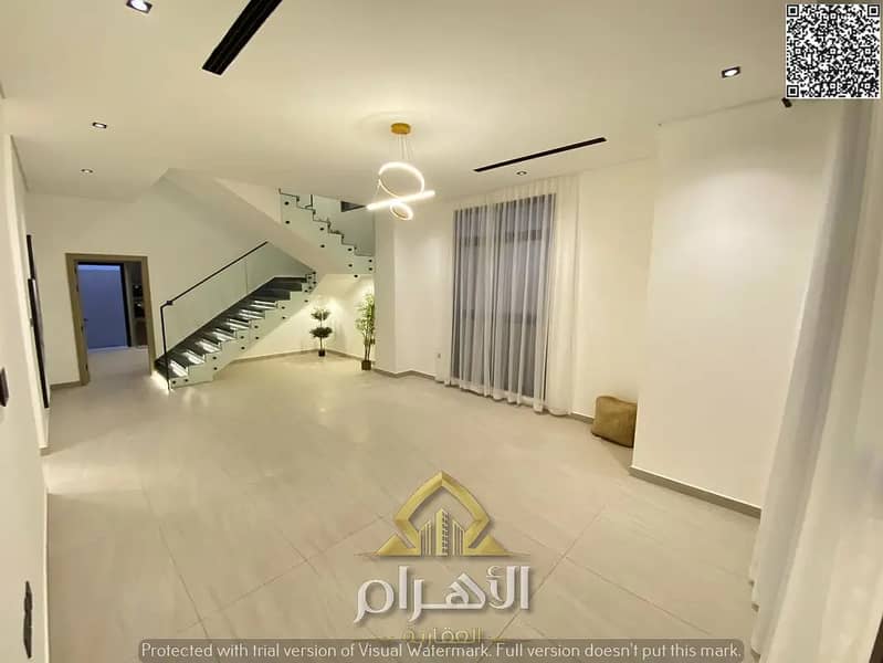 7 839537605-1066x800. webp