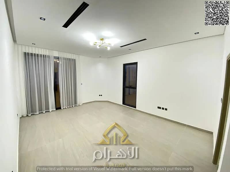 18 839537616-1066x800. webp