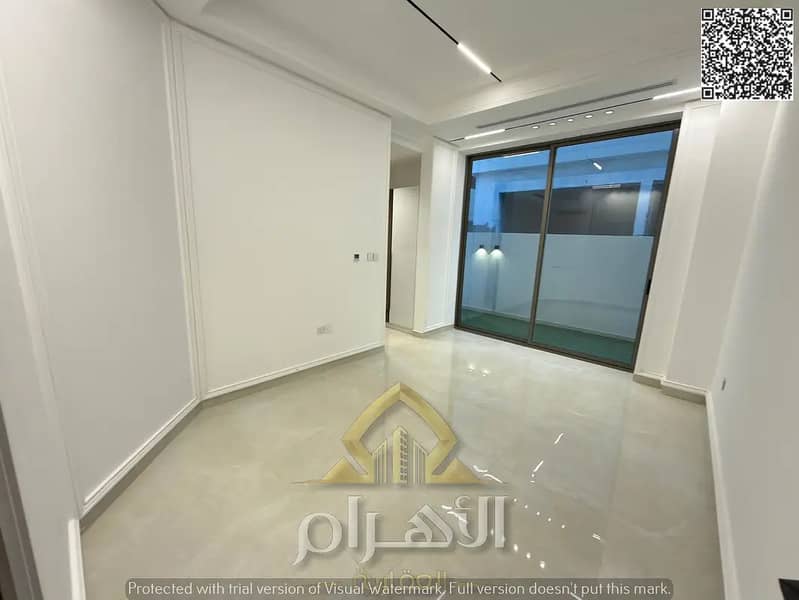 26 838099027-1066x800. webp