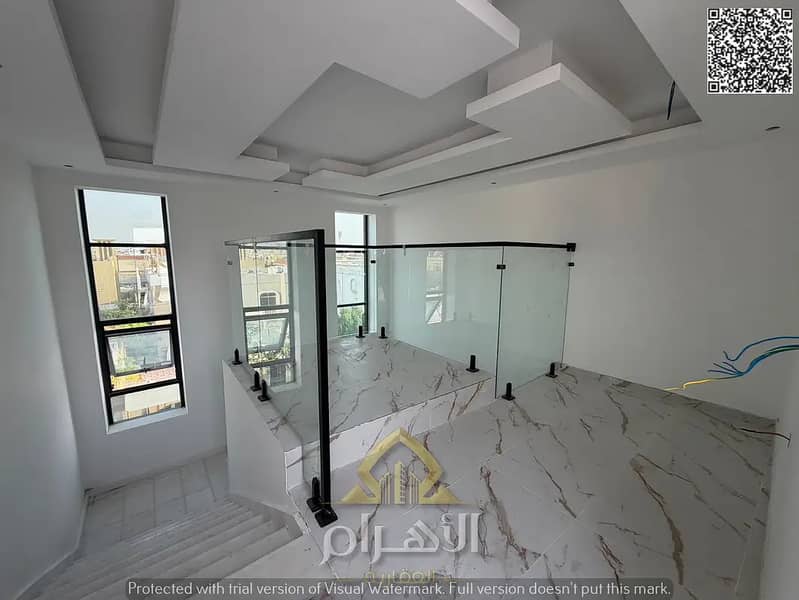 18 836536115-1066x800. webp