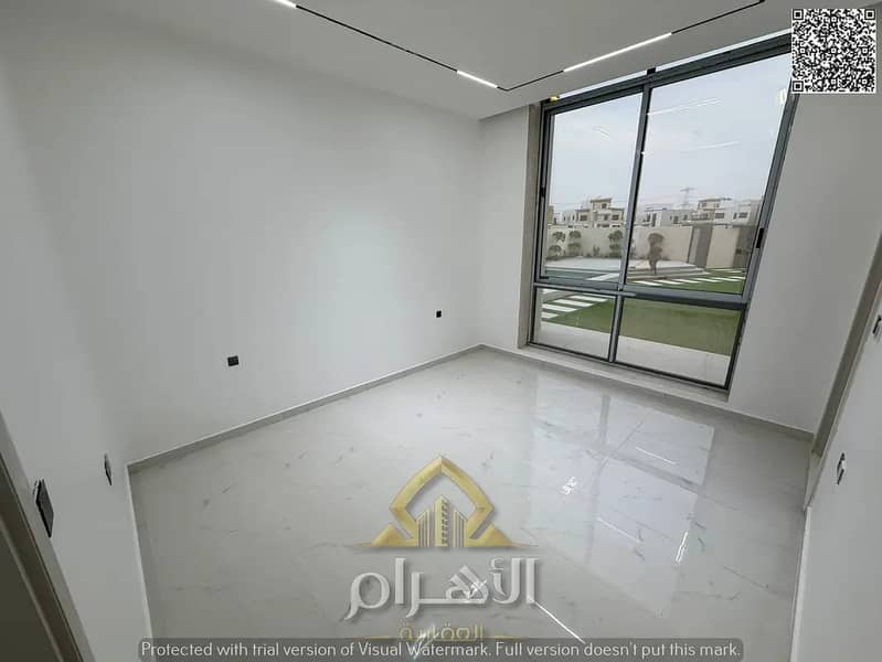 22 821831933-1066x800. webp