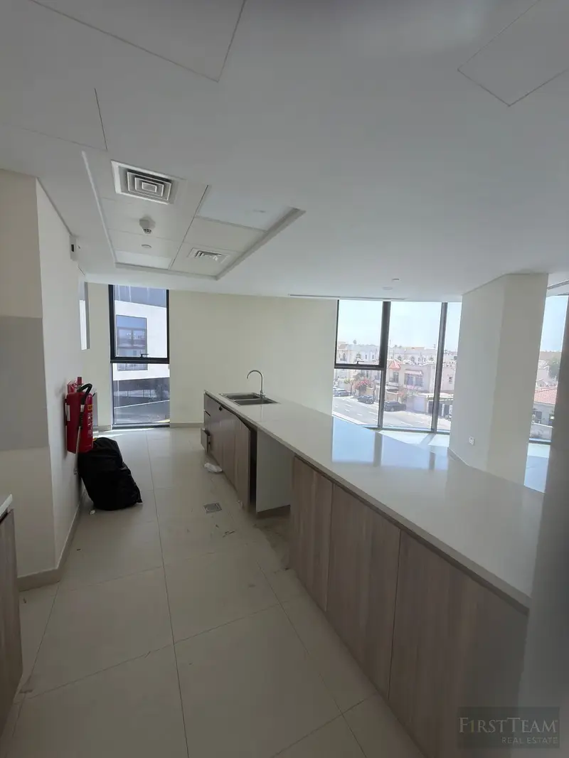 (PRICE NEGOTIABLE) High ROI l | Huge Layout | Prime Location