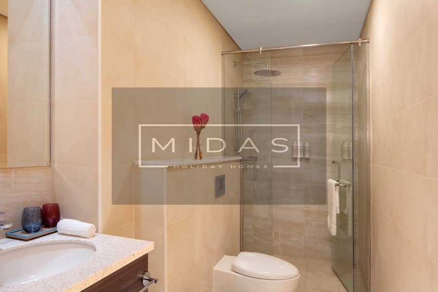 5 Seaview 2 Bedroom Apartment_Bathroom. jpg