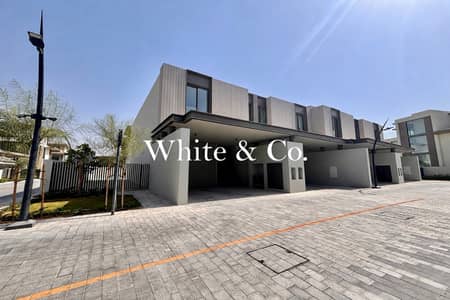 3 habitaciones Townhouse para en Alquiler en Nad Al Sheba, Dubai - Casa adosada en Nad Al Sheba,Nad Al Sheba 1,Nad Al Sheba Gardens,Nad Al Sheba Gardens 2, 3 dormitorios, 299999 AED - 15331277 3 habitaciones Townhouse para en Alquiler en Nad Al Sheba, Dubai - Casa adosada en Nad Al Sheba,Nad Al Sheba 1,Nad Al Sheba Gardens,Nad Al Sheba Gardens 2, 3 dormitorios, 299999 AED - 15331277