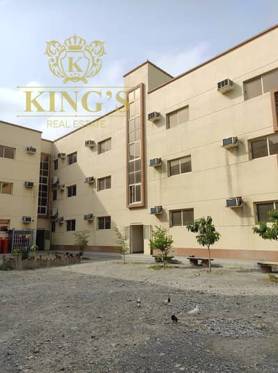 Labour Camp for Rent in Al Hayl, Fujairah - PHOTO-2023-11-14-15-40-10 3. jpeg Labour Camp for Rent in Al Hayl, Fujairah - PHOTO-2023-11-14-15-40-10 3. jpeg