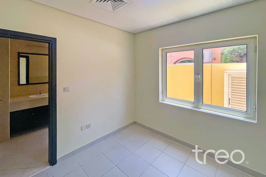 10 029 Courtyard CH5 Hacienda, The Villa - 9. jpg
