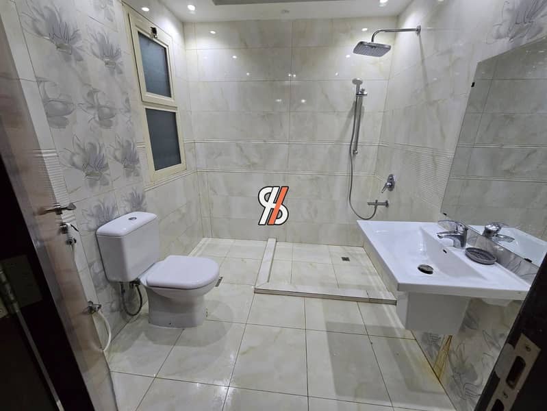 15 961ea930-71ce-46d4-a953-16b4fb6ddaa5. jpg