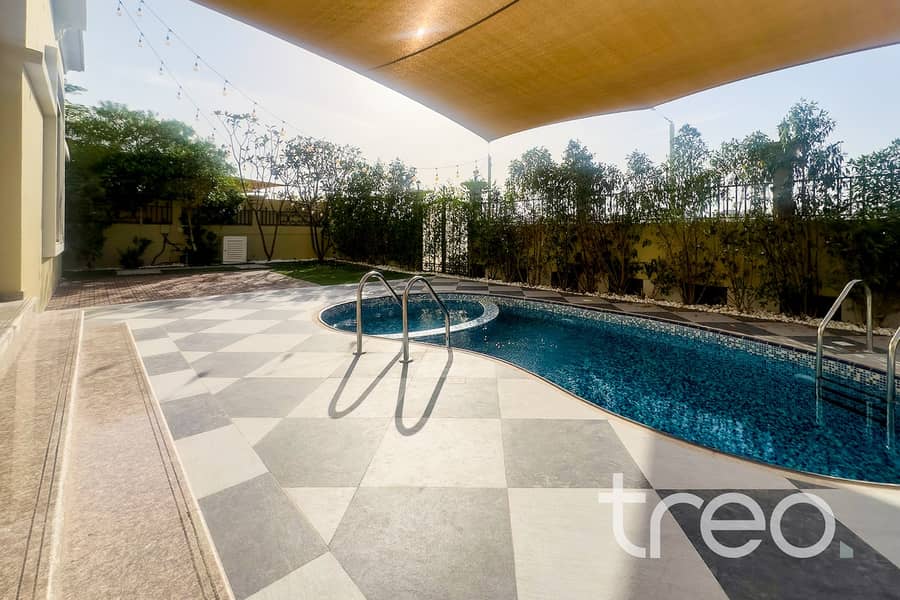 12 016 Centro Courtyard 3 Centro, The Villa1. jpg