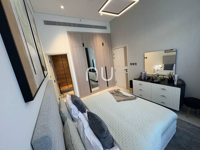 Exquisitely Furnished 1 bed + study in Park Lane - Image 7