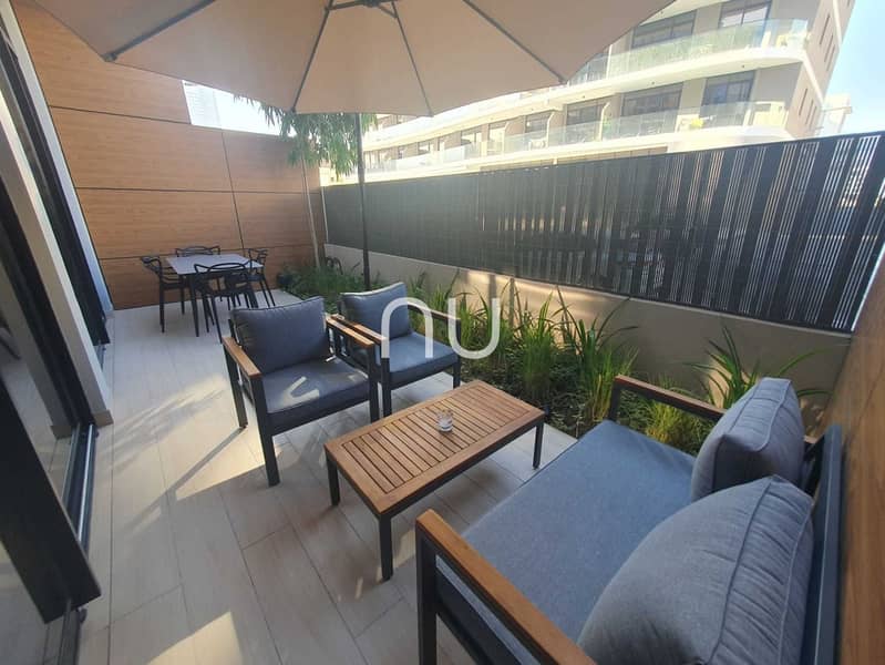 Exquisitely Furnished 1 bed + study in Park Lane - Image 9