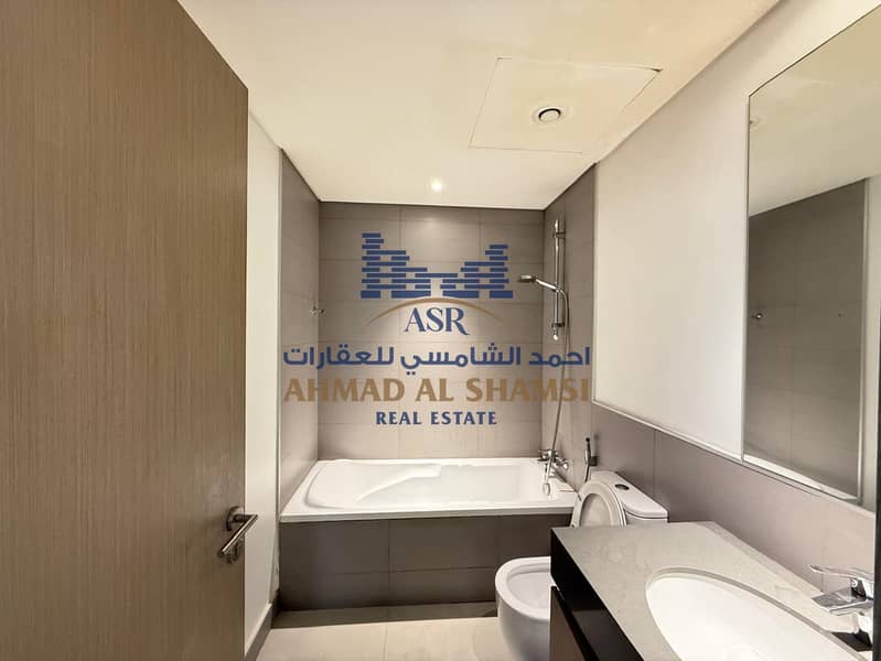 8 fa8eeab9-8a18-401b-add3-e7571f03e2f0. jpg