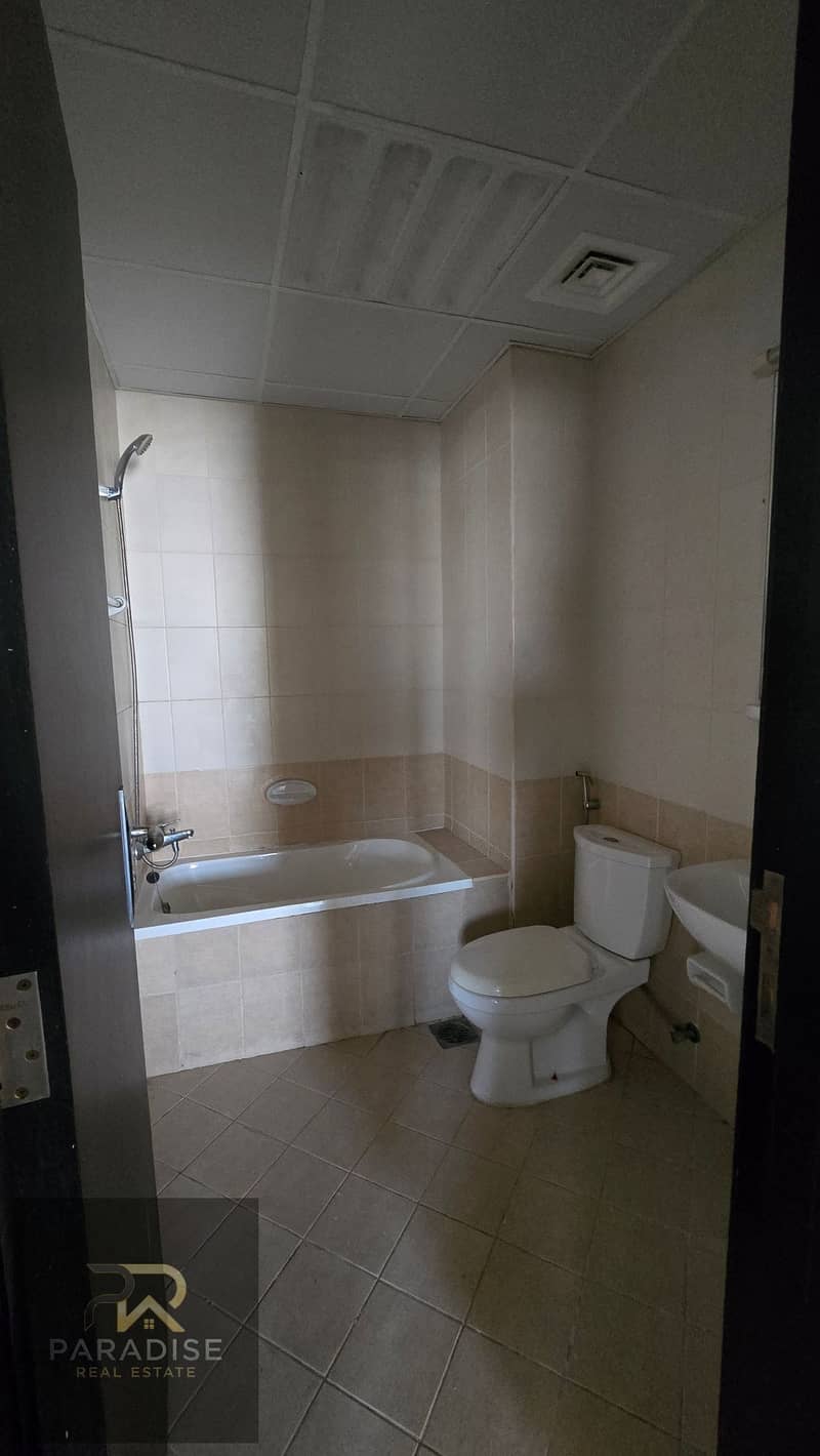 8 1000141995. jpg