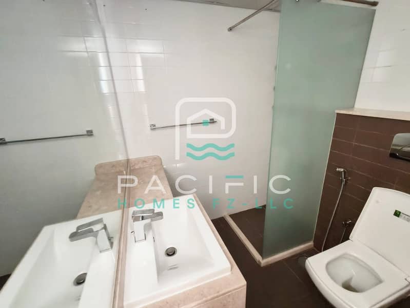 10 Pacific_Building_UnitA - 4 - 20_photo11. jpg