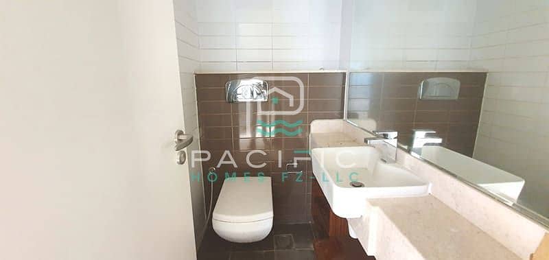 13 Pacific_Building_UnitA - 4 - 20_photo16. jpg