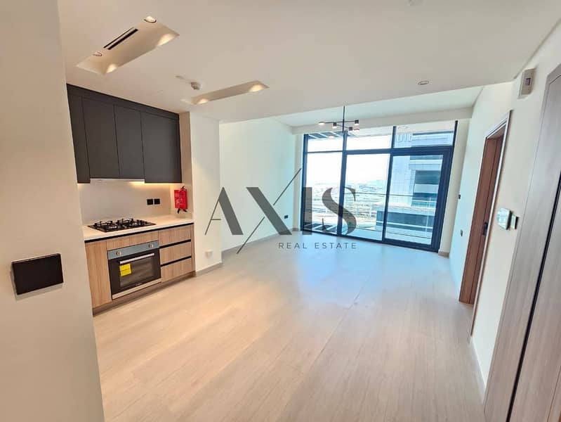 Walking distance to Metro I Skyline View I Ready to Move In Walking distance to Metro I Skyline View I Ready to Move In