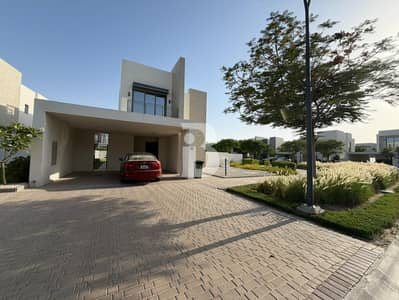 3 Bedroom Villa for Rent in Dubai South, Dubai - CORNER VILLA BIG PLOT SIZE | CLOSE TO AMENITIES | VACANT